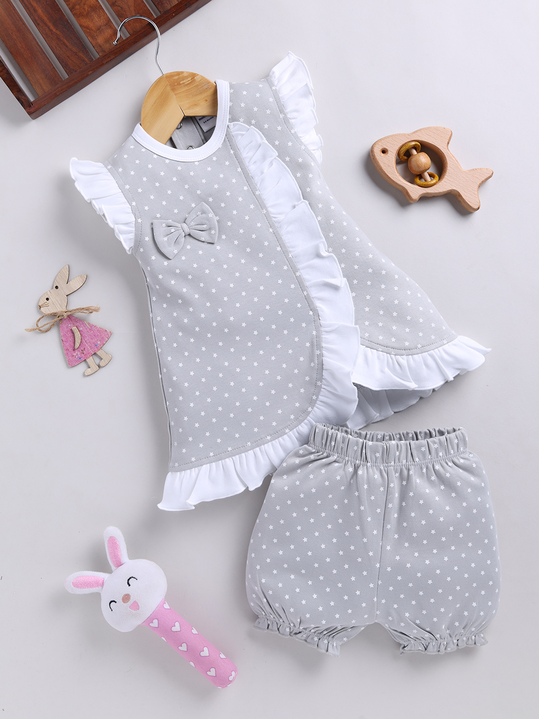 Mom Love Polka Printed Pure Cotton Frock And Dresses For Infant Girls (Light Grey, Pack Of 1)
