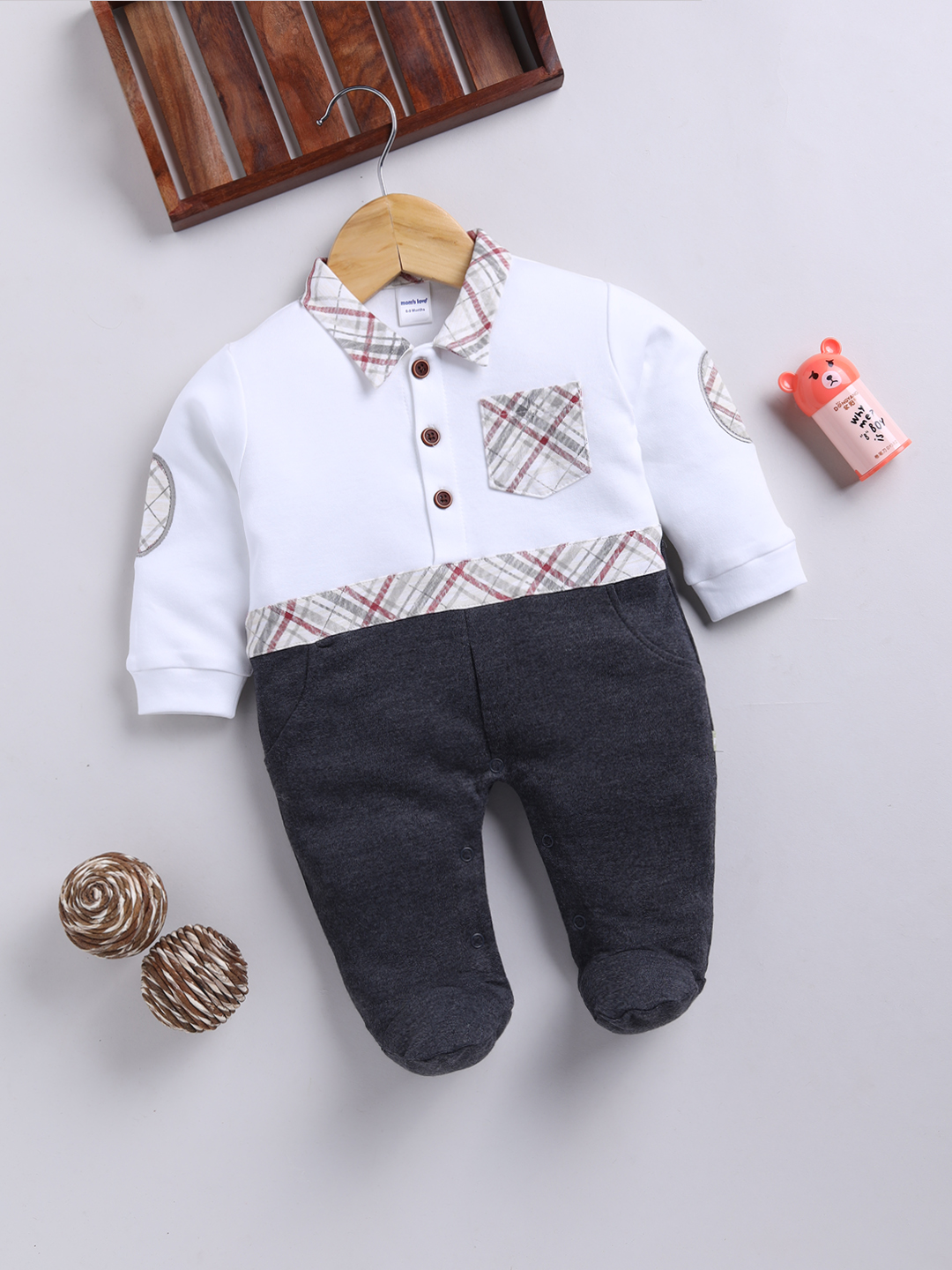 Mom’s Love Minimal Design Pure Cotton Sleepsuit for Infant Boys (Ecru Melange, Pack of 1)