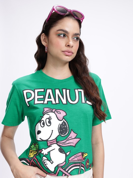 Women’s Green & White Peanuts Graphic T-Shirt