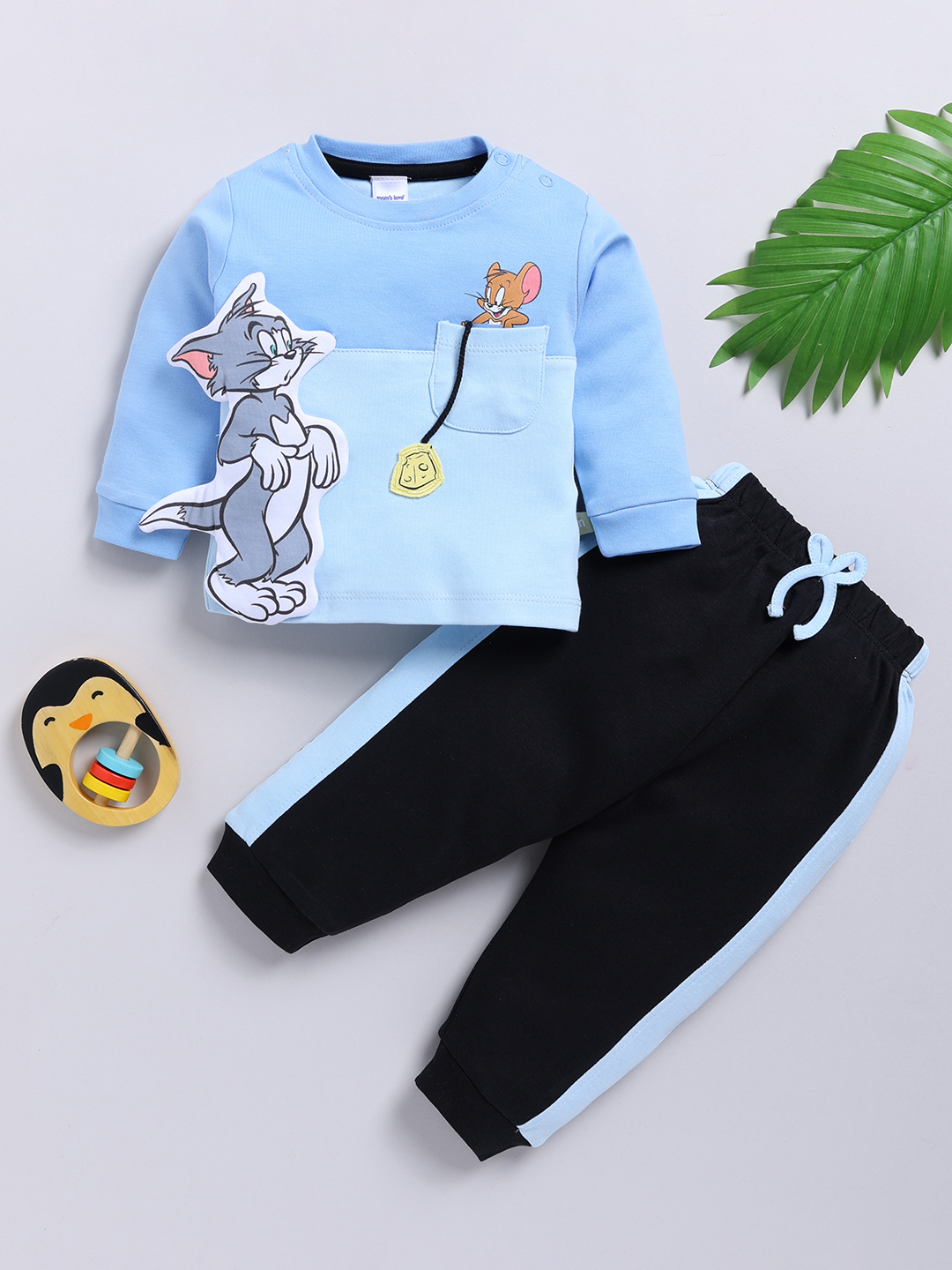 Mom’s Love Tom And Jerry Printed Pure Cotton T-Shirt With Trousers For Boys (Blue, Pack Of 1)