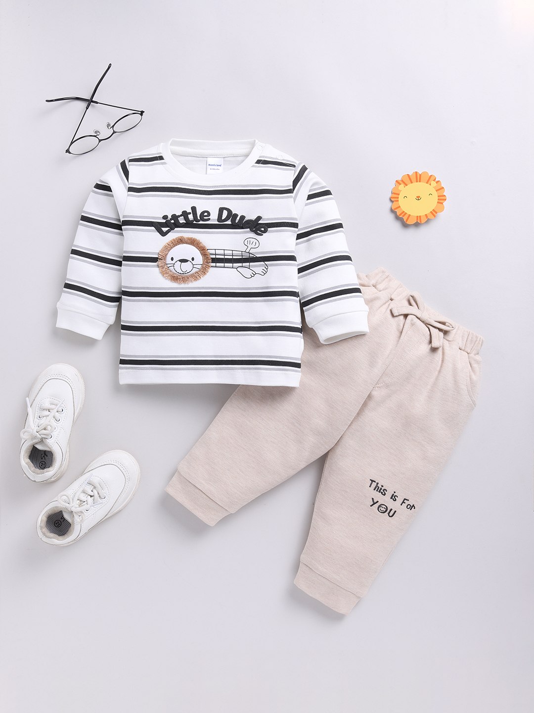 Mom’s Love Striped Printed Pure Cotton T-Shirt With Trousers For Boys (Off White, Pack Of 1)
