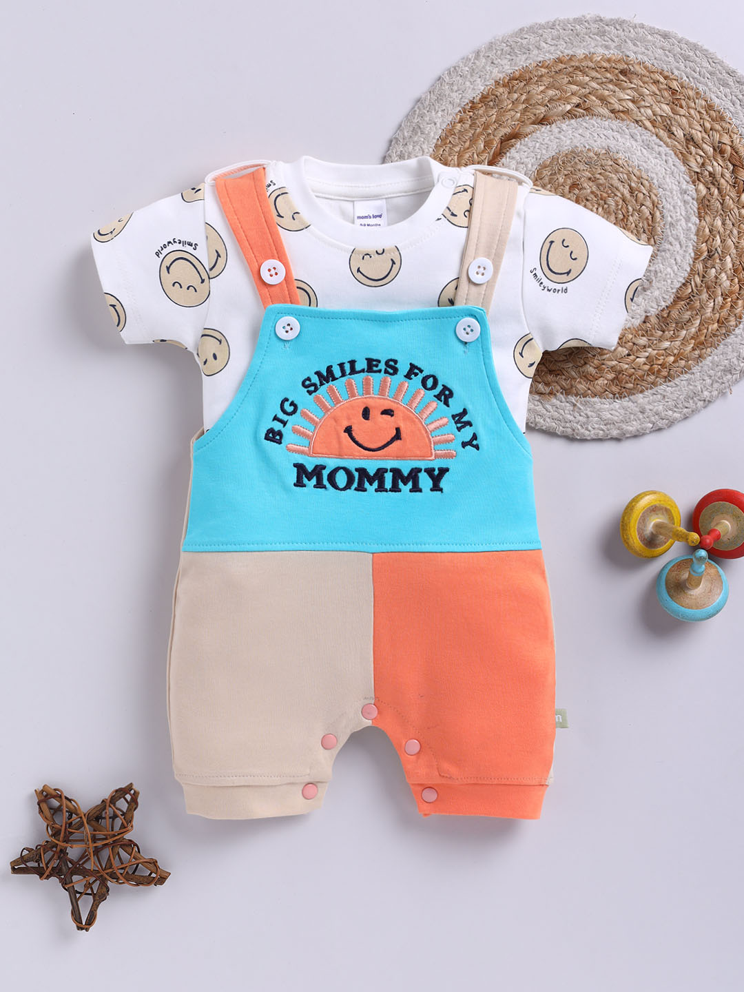 Mom’s Love Typographic Printed Pure Cotton Dungaree for Infant Boy’s (Green, Pack of 1)