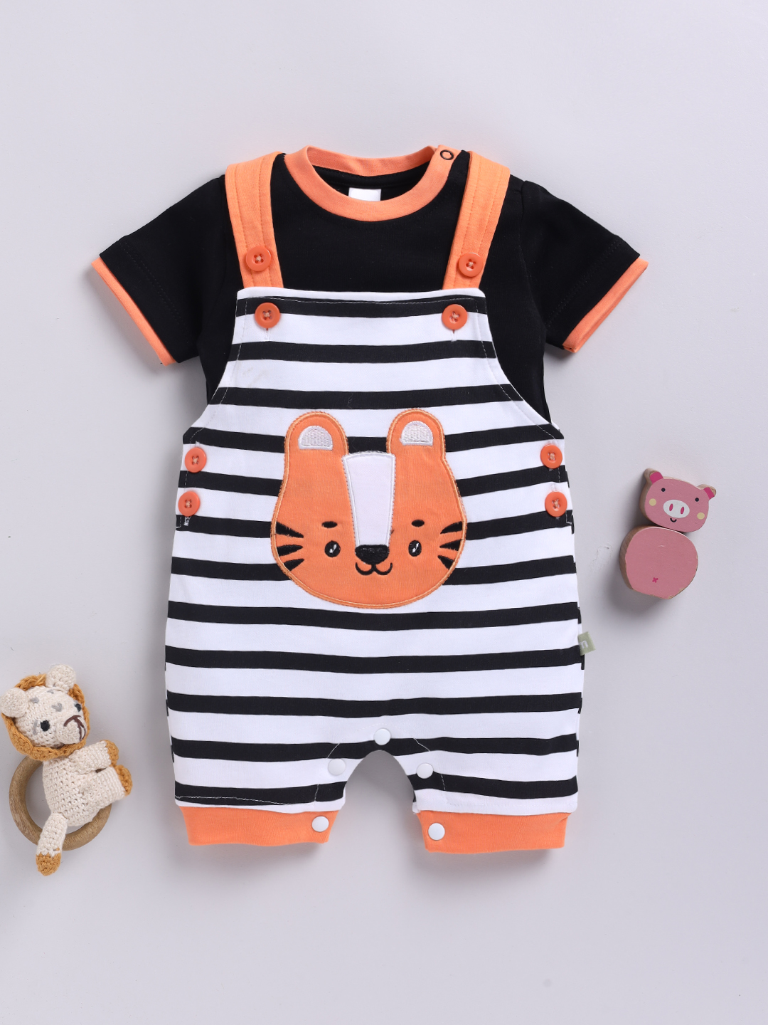 Mom’s Love Striped Printed Pure Cotton Dungaree For Infant Boy’s (Orange, Pack Of 1)