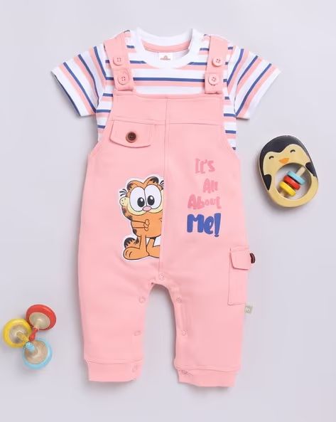 Mom’s Love Garfield Pure Cotton Dungaree For Infant Boys (Peach, Pack Of 1)