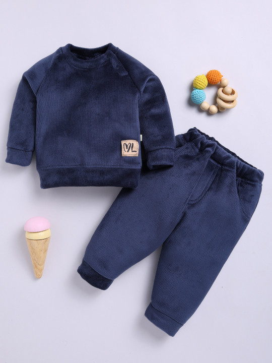 Mom’s Love Self Design Sweatshirt With Joggers Soft Velvet For Infant Boys (Navy, Pack Of 1)