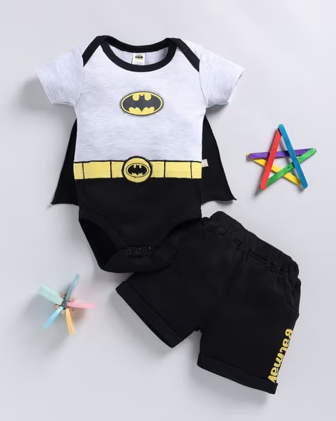 Mom’s Love Batman Printed Pure Cotton Bodysuit with Shorts For Infant Boys (Grey, Pack Of 1)
