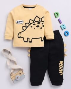 Mom’s Love Printed Pure Cotton T-Shirt With Trousers For Boys (Yellow, Pack Of 1)
