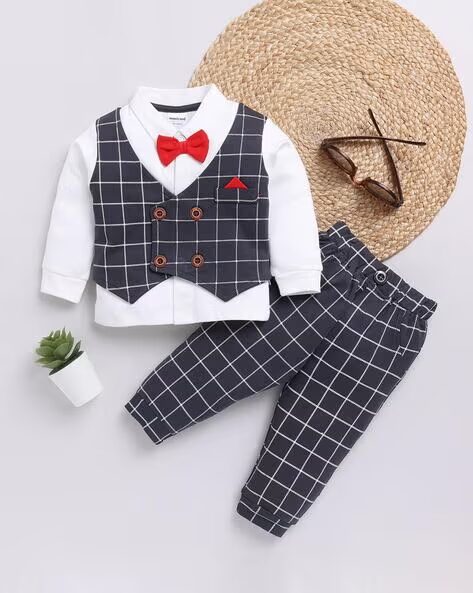 Moms’ Love Checkered Pure Cotton Clothing Set For Infant Boys (Charcoal, Pack Of 1)