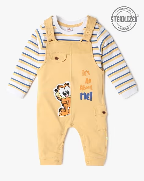 Mom’s Love Garfield Printed Pure Cotton Dungaree For Infant Boys (Yellow, Pack Of 1)