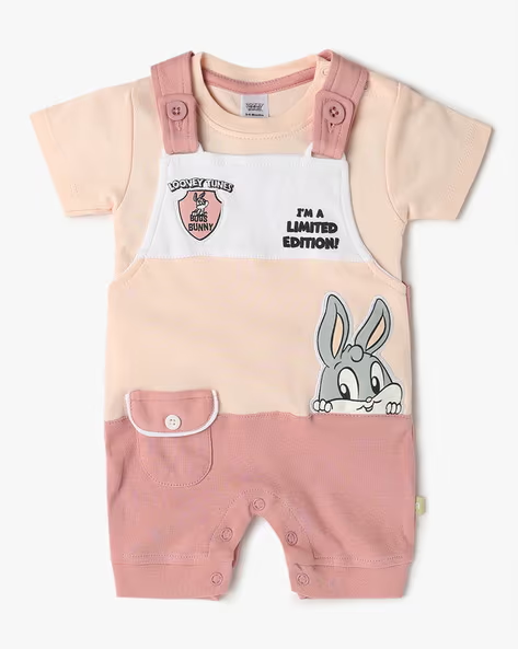 Mom’s Love Looney Tunes Pure Cotton Dungaree For Infant Boys (Light salmon, Pack Of 1)