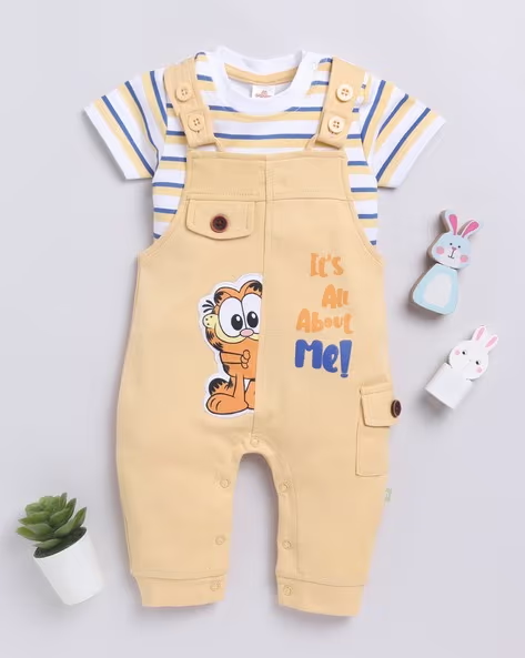 Mom’s Love Garfield Pure Cotton Dungaree For Infant Boys (Yellow, Pack Of 1)