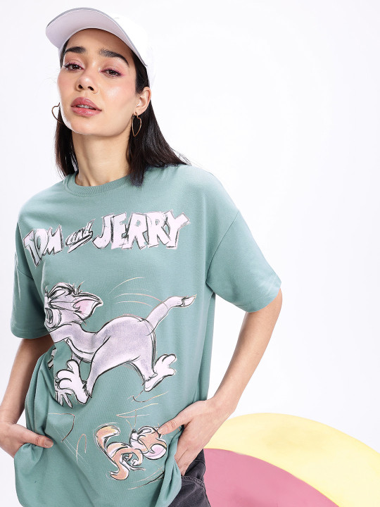 Women Tom & Jerry Printed Drop-Shoulder Sleeves Oversized T-shirt