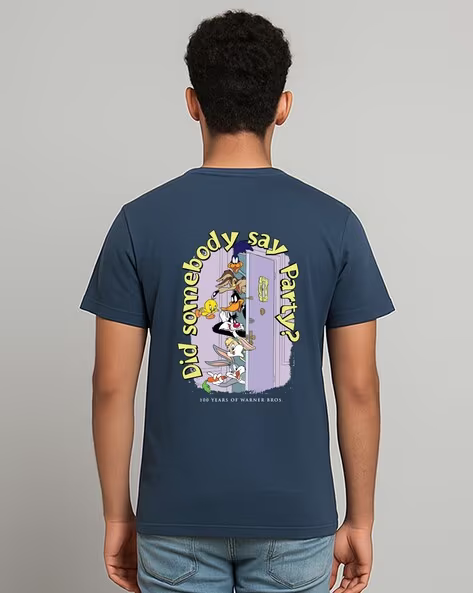 Men Looney Tunes Print Regular Fit Crew-Neck T-Shirt