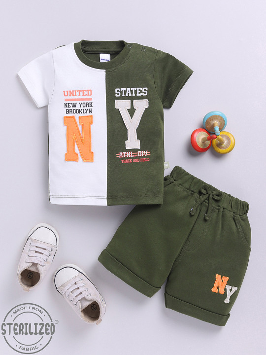 Mom’s Love Printed Pure Cotton T-shirt with  Shorts For Infant Boys (Green, Pack of 1)