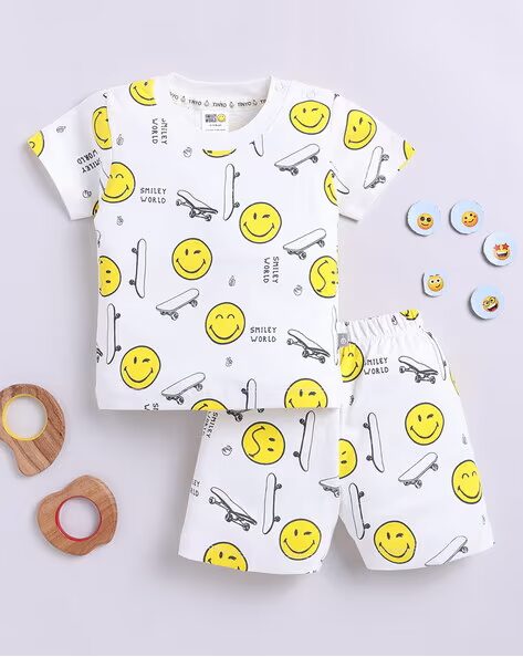 Tinyo Smiley World Printed Pure Cotton T-shirt with Shorts Set For Infant Boys (Off White, Pack Of 1)