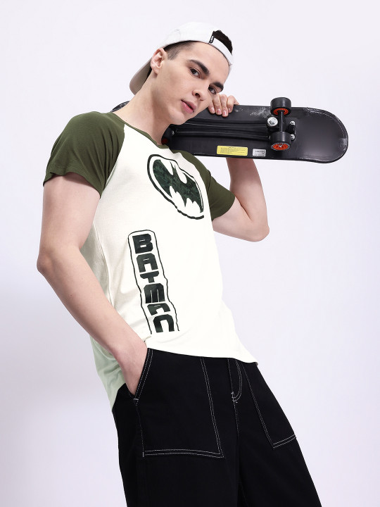 Men Batman Printed Regular Fit Crew-Neck T-Shirt
