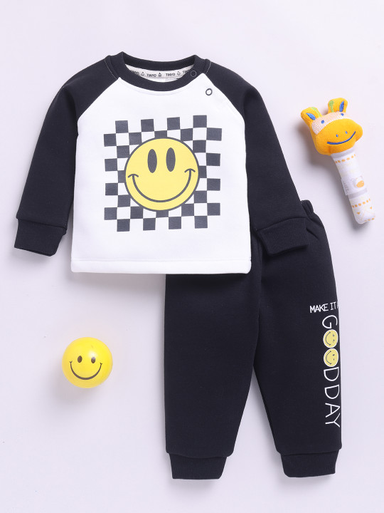 Tinyo Infant Boys Smiley Printed Cotton Blend T-shirt with Joggers (White & Black, Pack Of 1)
