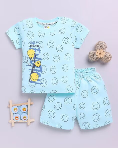 Tinyo Smiley World Printed Cambric T-shirt with Shorts Set For Infant Boys (Yucca Green, Pack Of 1)