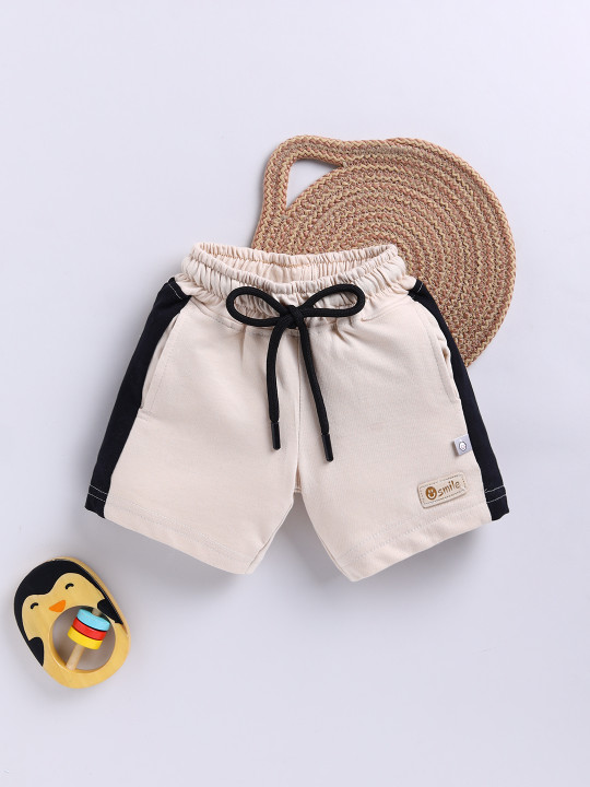 Tinyo Boys Cotton Mid-Rise Colourblocked Regular Shorts (Nude, Pack Of 1)