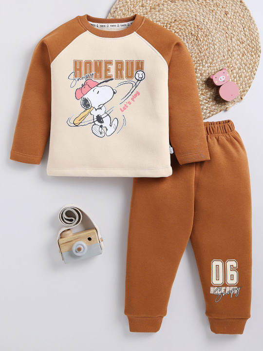 TINYO Boys Peanuts Printed Round Neck Sweatshirt & Joggers Set (Brown, Pack of 1)