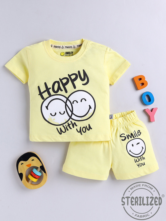 TINYO Infant Boys Smiley World Printed T-Shirt with Shorts (Yellow, Pack of 1)
