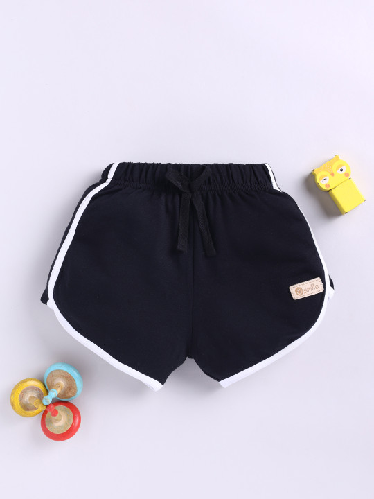 Tinyo Girls Cotton Mid-Rise Above Knee Shorts (Black, Pack Of 1)