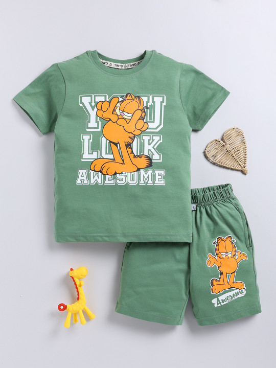 Tinyo Garfield Printed Pure Cotton T-Shirt & Shorts Set For Boys (Green, Pack Of 1)