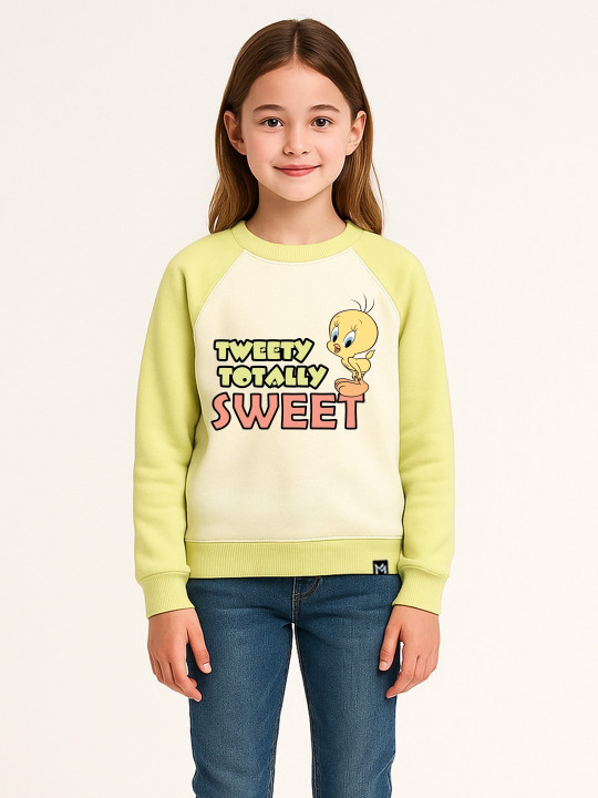 Minute Mirth Girls Tweety Fleece Printed Sweatshirt (Off White, Pack Of 1)