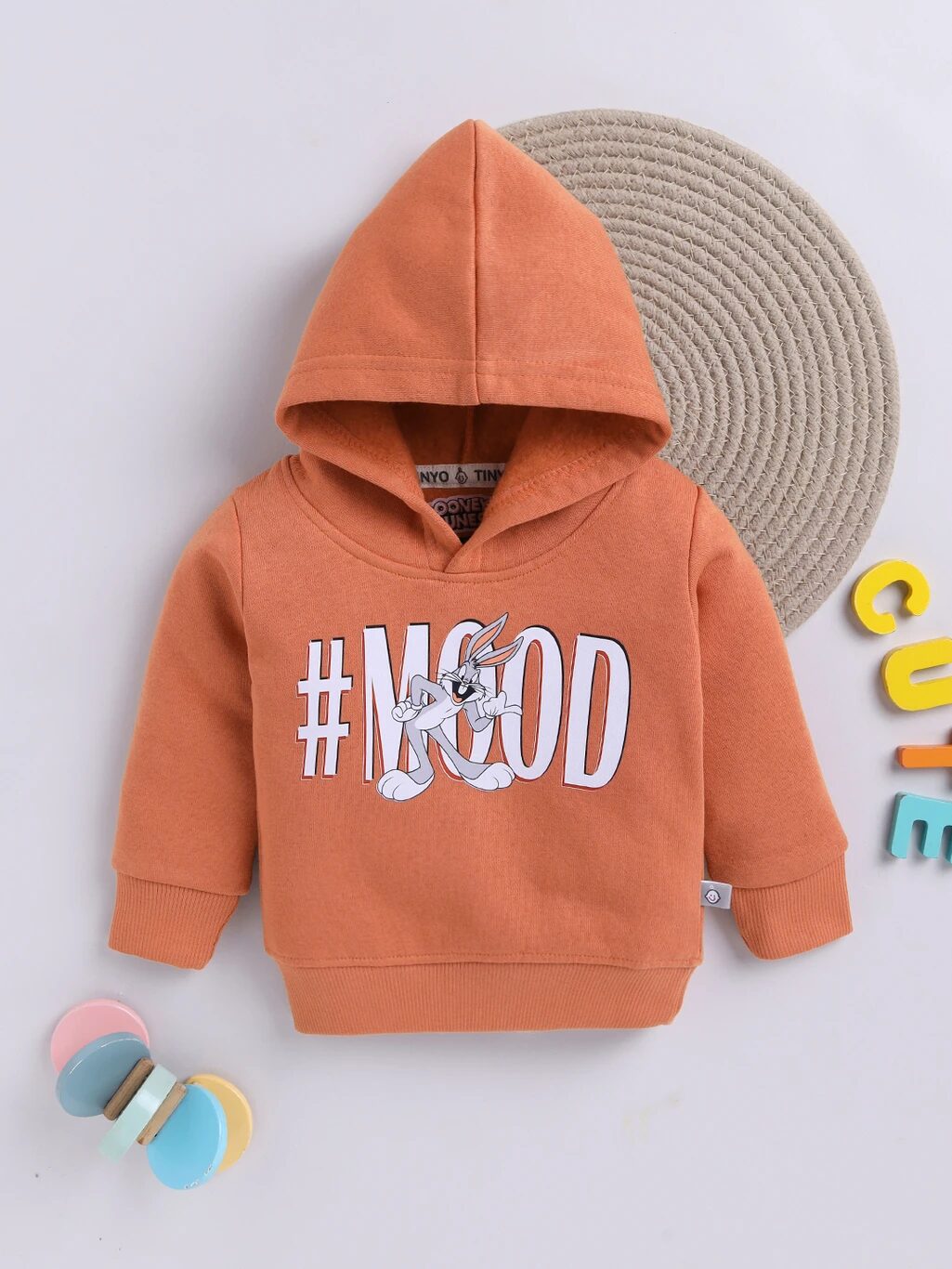 Tinyo Boys Bugs Bunny Fleece Graphic Print Hooded Sweatshirt (RUST, Pack Of 1)