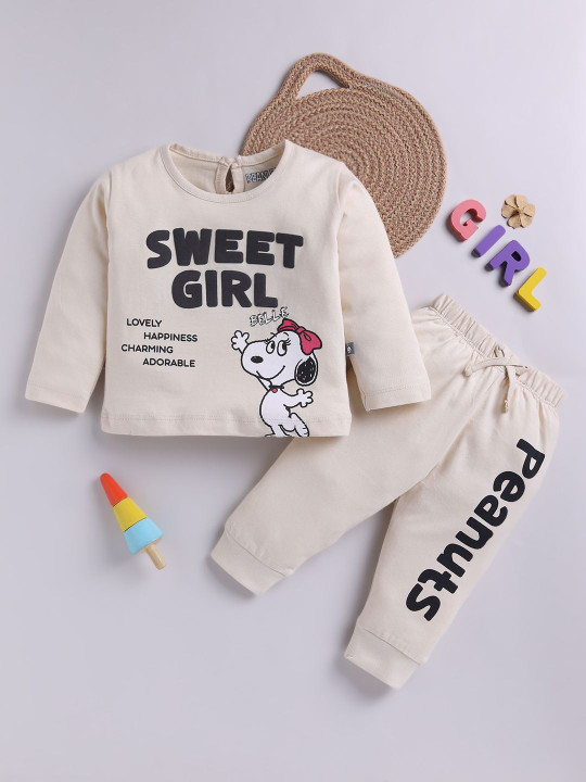 Tinyo Girls Peanuts Cotton Blend Printed Sweatshirt with Trousers Set (Beige, Pack Of 1)