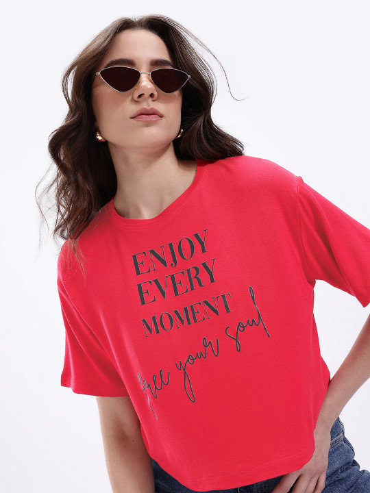 Minute Mirth Women’s Typography Printed Polyester Boxy Crop T-shirt (Fuchsia, Pack Of 1)