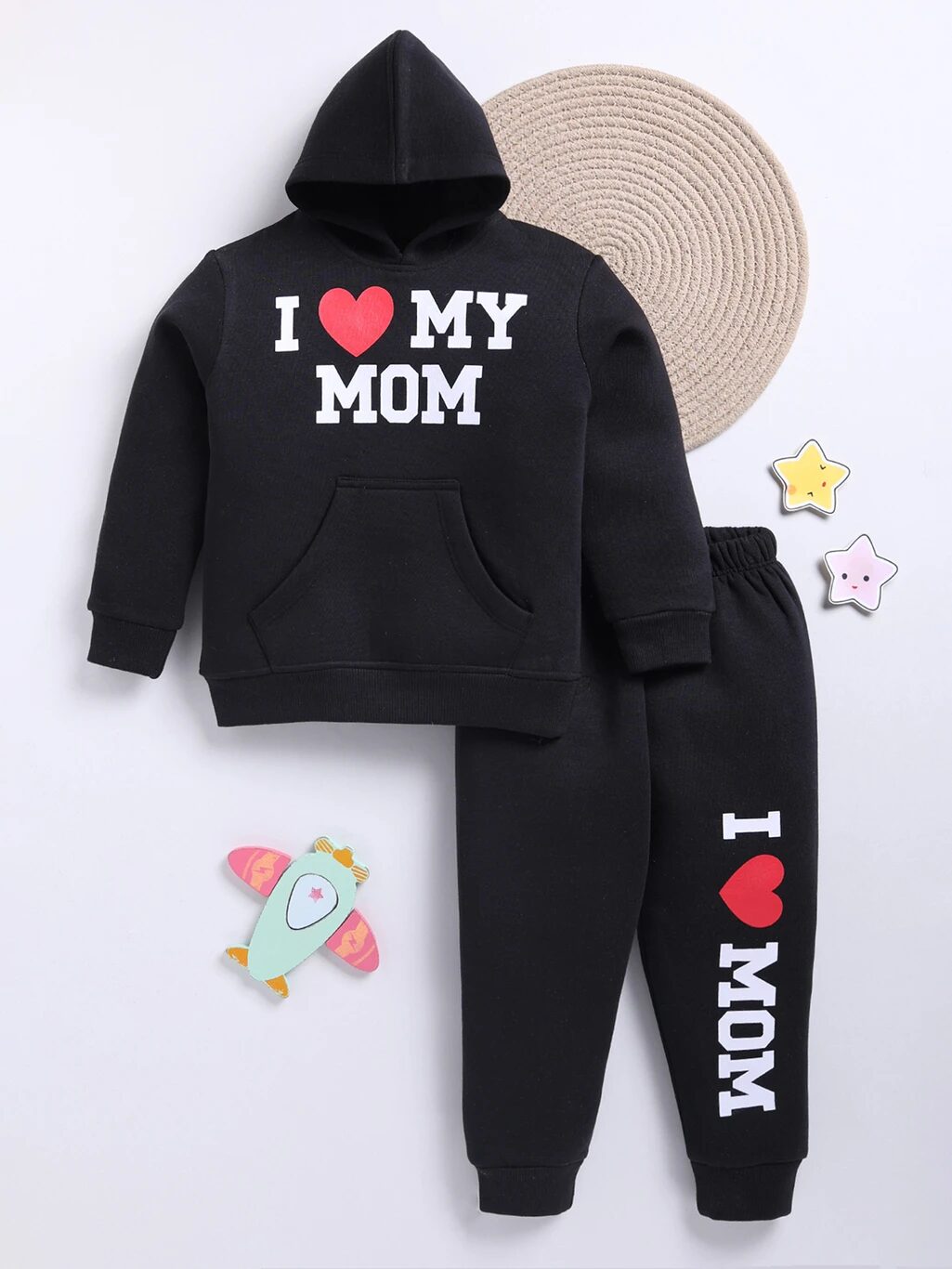 Tinyo Girls “I Love My Mom” Graphic Print Fleece Hoodie and Sweatpant Set (Black, Pack of 1)