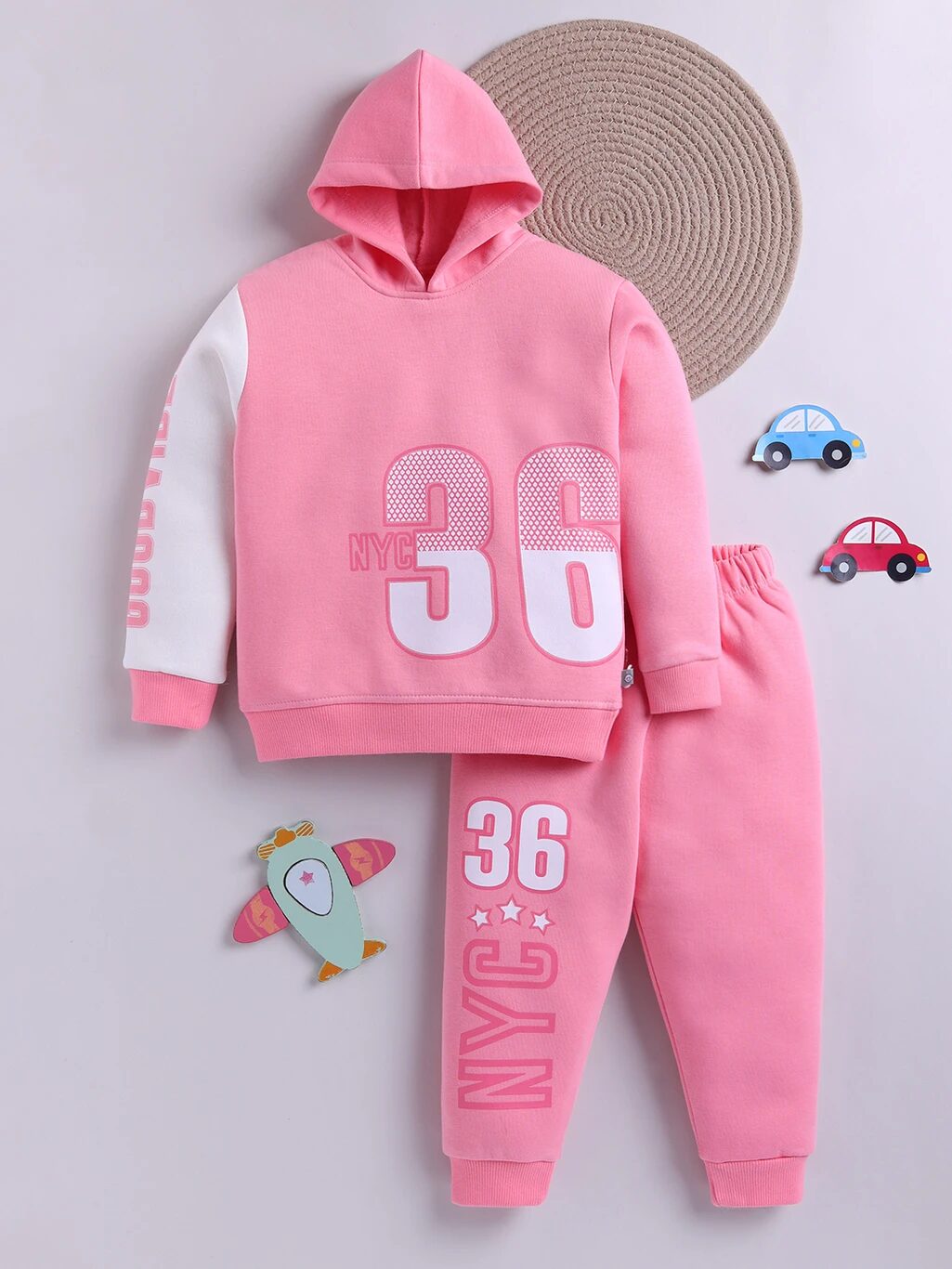 Tinyo Girls NYC 36 Printed Fleece Hoodie and Sweatpant Set (Pink, Pack of 1)