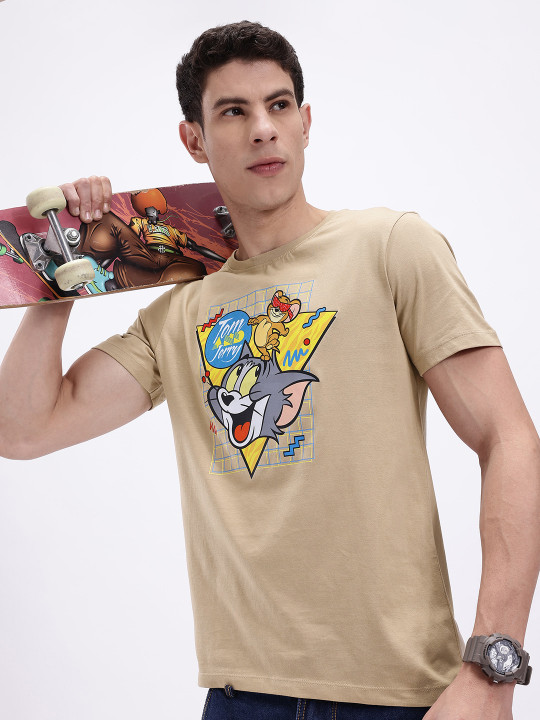 Minute Mirth Men’s Tom & Jerry Graphic Printed Pure Cotton T-shirt (Beige, Pack Of 1)