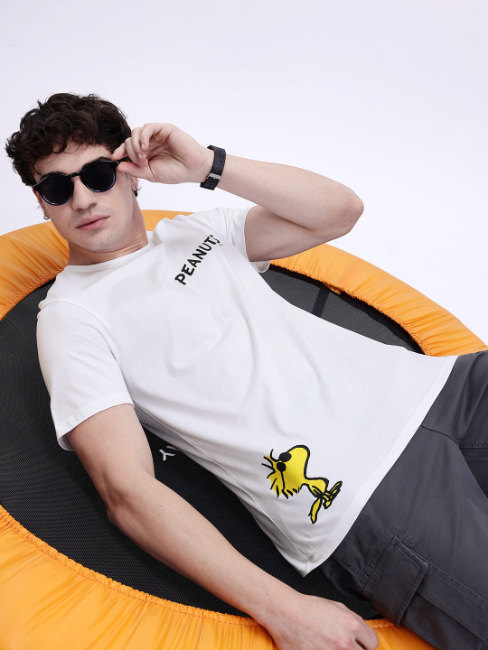 Minute Mirth Men’s Pure Cotton Peanuts Graphic Printed T-shirt (White, Pack Of 1)